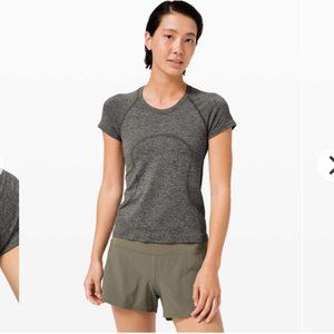 Lululemon Swiftly Tech Short Sleeve 2.0 *RaceGraphite Grey / Silver Drop